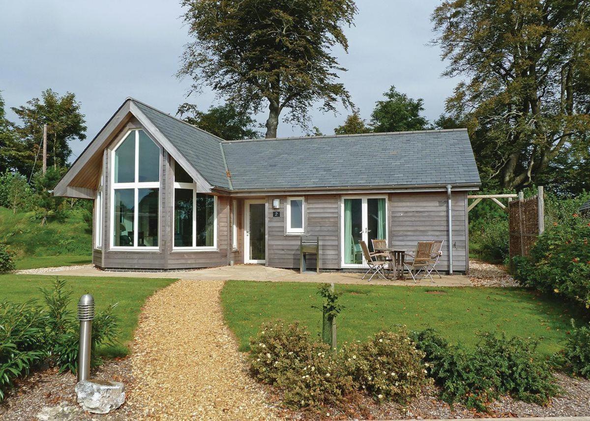 Swandown Lodges Chard Extérieur photo
